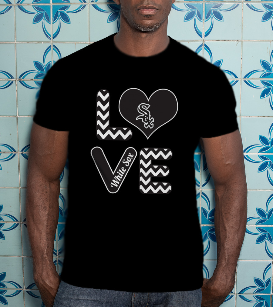 Love Chicago White Sox Heart Logo Baseball Fans T-Shirt
