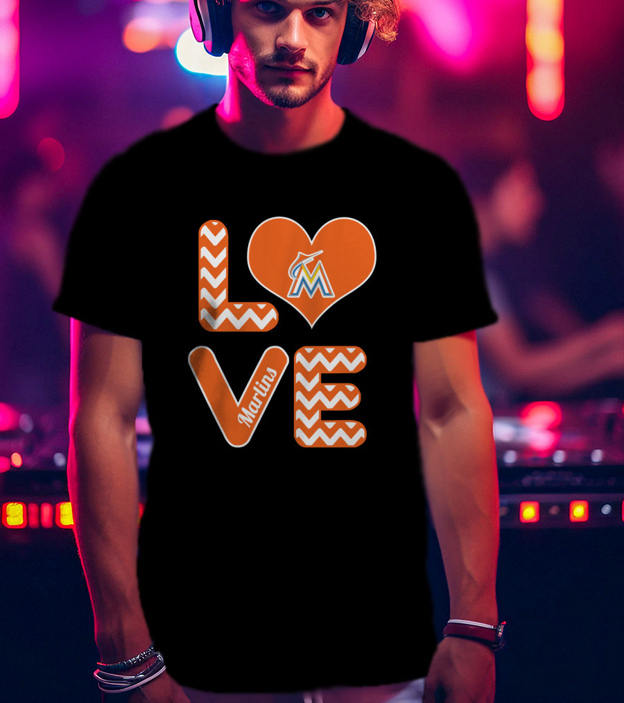 Love Marlins Heart Pattern Miami Baseball Fans T-Shirt