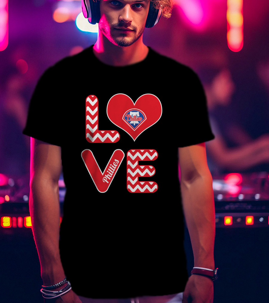 Love Phillies Heart Design For Philadelphia Baseball Fans T-Shirt