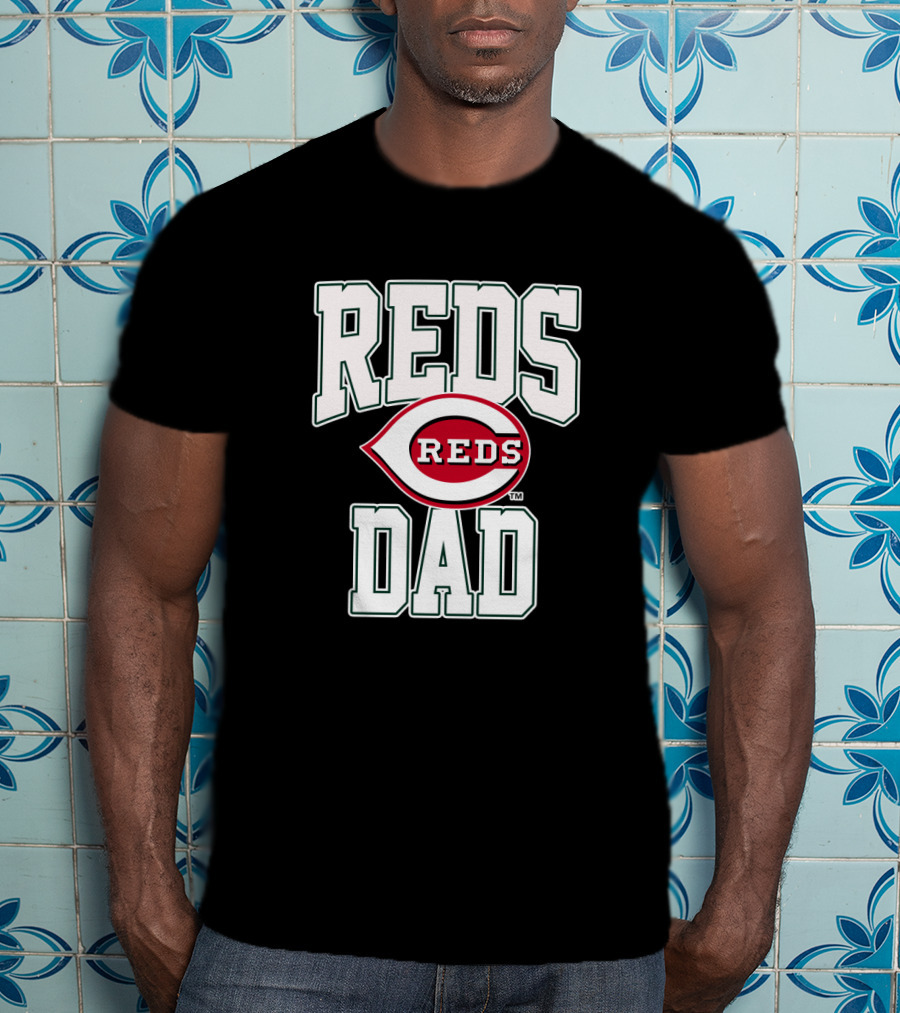Cincinnati Reds Dad Baseball Logo Fan Gear T-Shirt