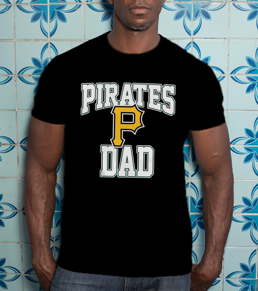 Pirates P Dad Pittsburgh Pirates Fathers Day Gift T-Shirt