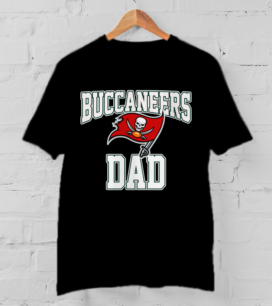 Buccaneers Dad Tampa Bay Football Fathers Day T-Shirt
