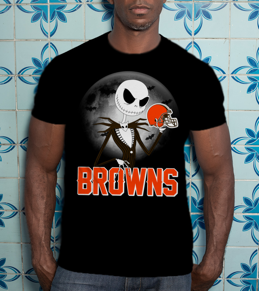 Jack Skellington Holding Cleveland Browns Helmet Halloween Moon T-Shirt