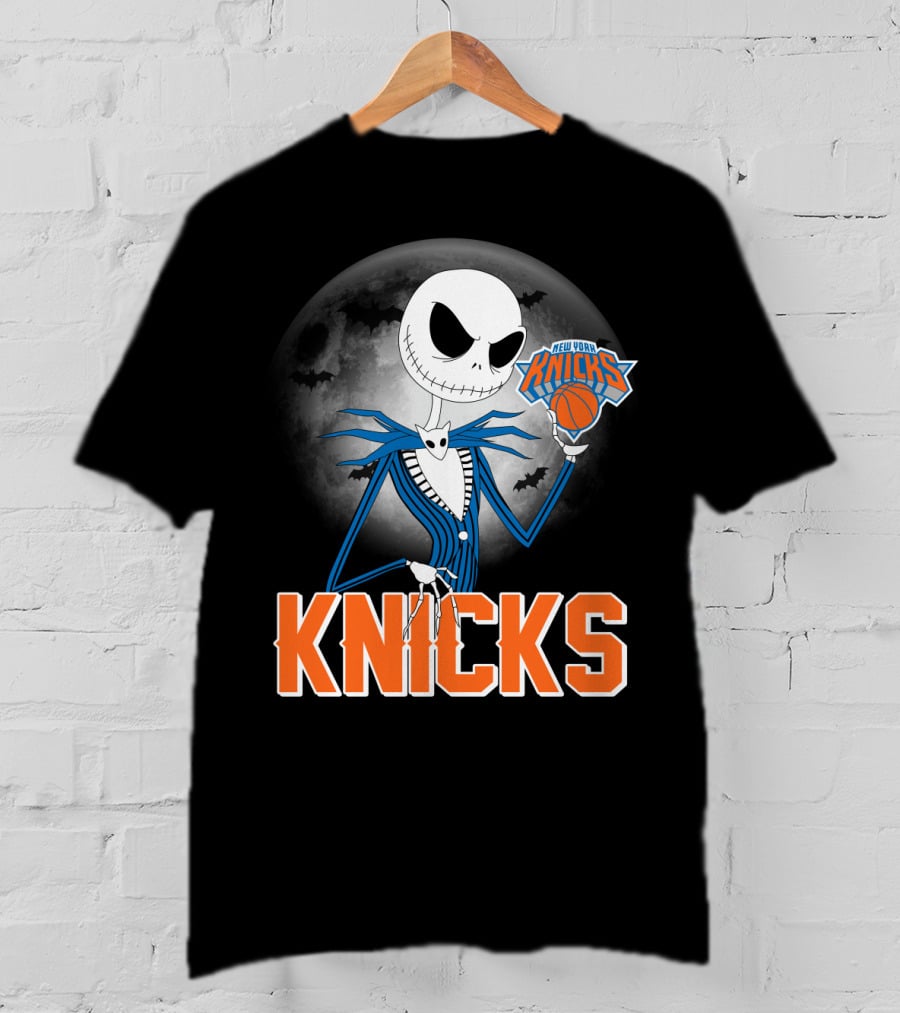 Jack Skellington New York Knicks Halloween Basketball Moon Scene T-Shirt