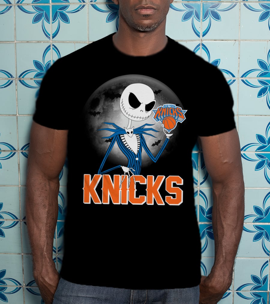 Jack Skellington New York Knicks Halloween Basketball Moon Scene T-Shirt