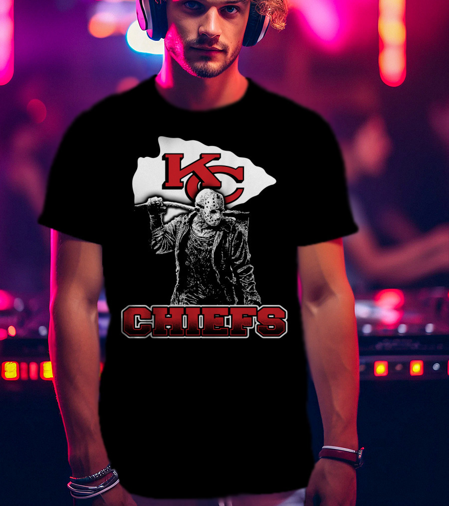 Jason Voorhees With Kansas City Chiefs Logo Chiefs Fans T-Shirt