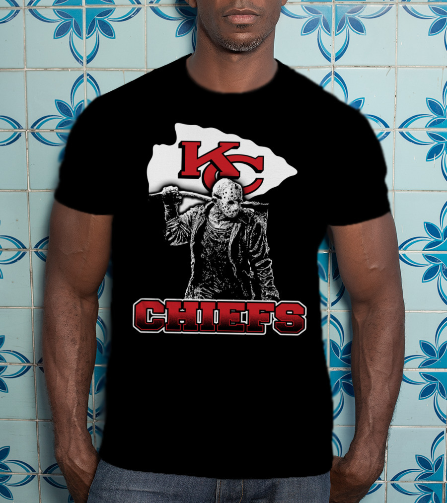 Jason Voorhees With Kansas City Chiefs Logo Chiefs Fans T-Shirt