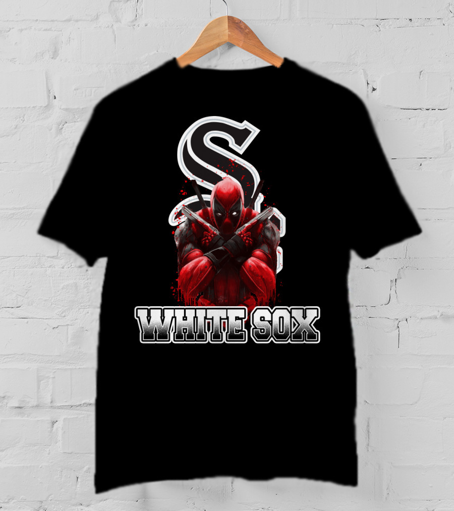 Chicago White Sox Deadpool Crossed Swords T-Shirt