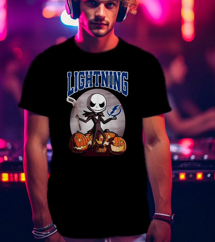 Jack Skellington Halloween Tampa Bay Lightning Hockey And Pumpkins T-Shirt