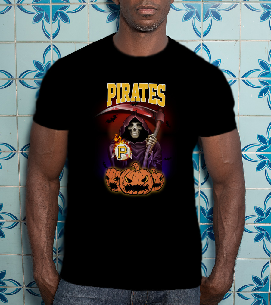Pittsburgh Pirates Reaper With Scythe And Flaming Baseball Surrounded By Pumpkins Halloween T-Shirt