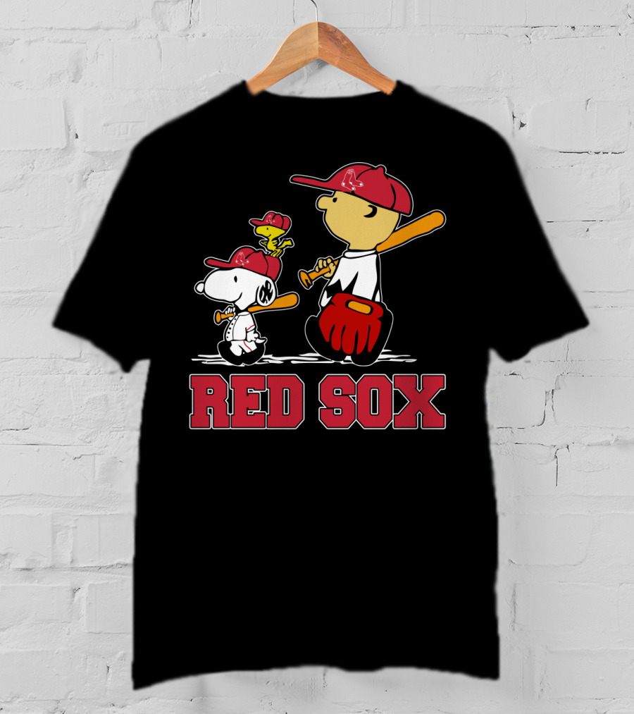 Snoopy Woodstock Charlie Brown Boston Red Sox Fans T-Shirt