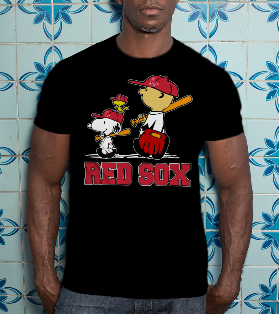 Snoopy Woodstock Charlie Brown Boston Red Sox Fans T-Shirt