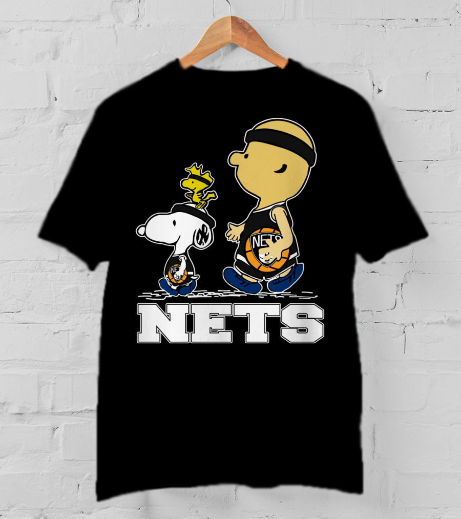 Snoopy And Woodstock Brooklyn Nets Basketball Fans T-Shirt