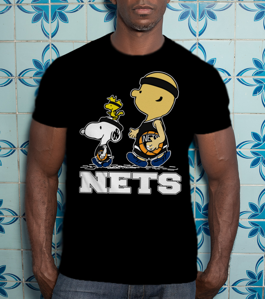 Snoopy And Woodstock Brooklyn Nets Basketball Fans T-Shirt
