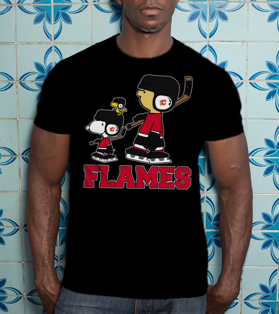 Snoopy Woodstock Calgary Flames Ice Hockey Fans T-Shirt