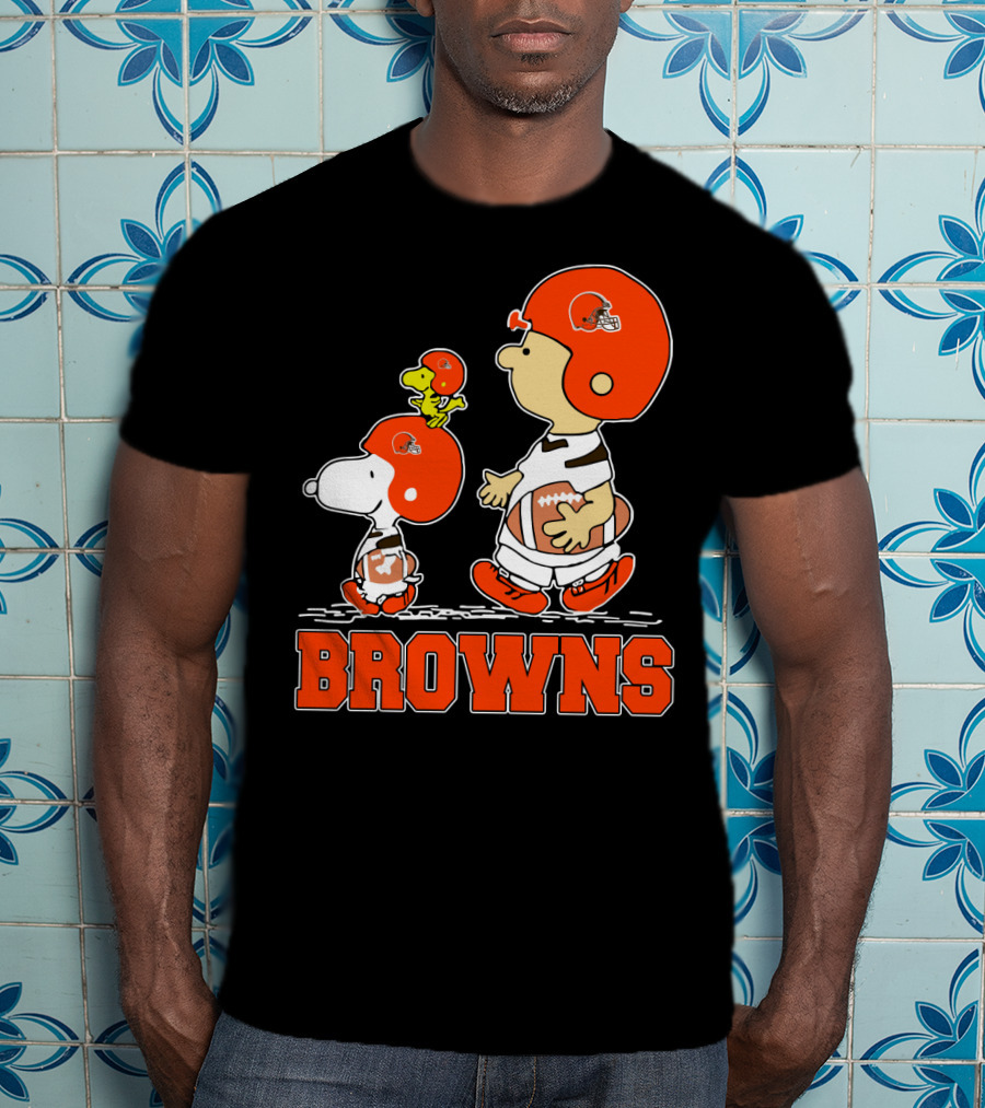 Snoopy And Woodstock With Cleveland Browns Football Helmets And Browns T-Shirt