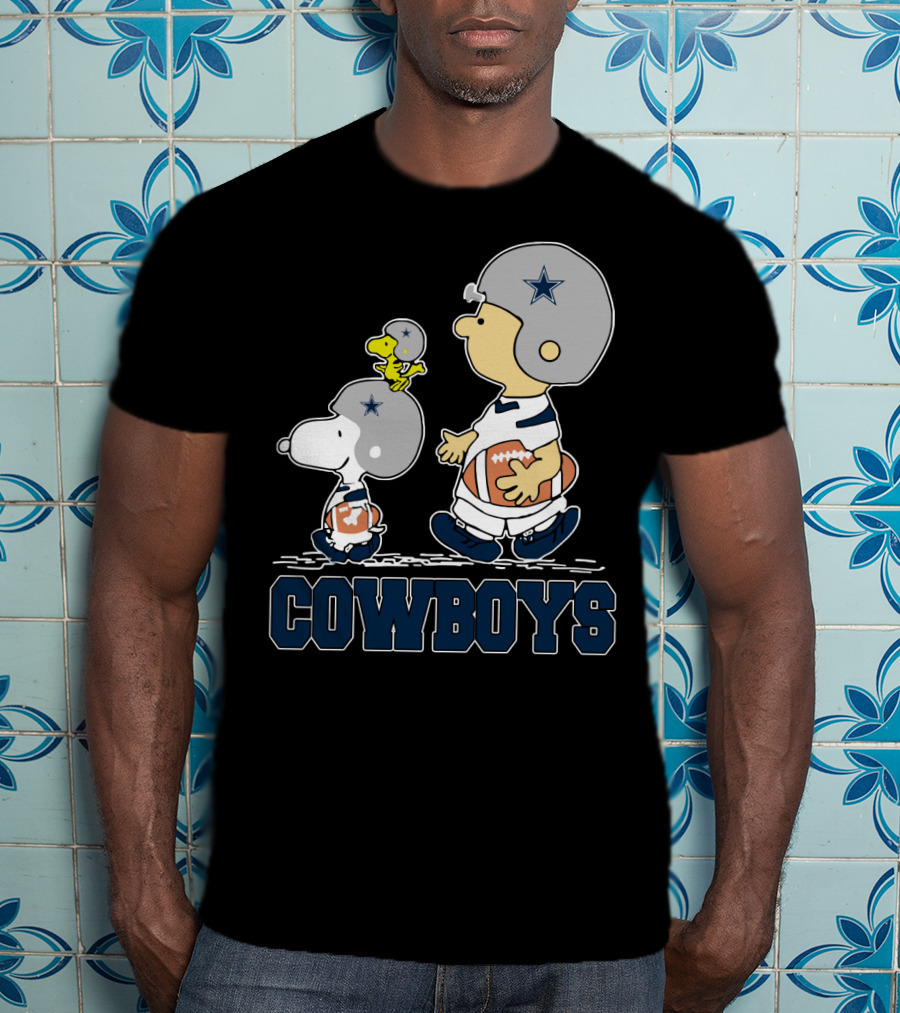 Snoopy Peanuts Dallas Cowboys Football Fans T-Shirt