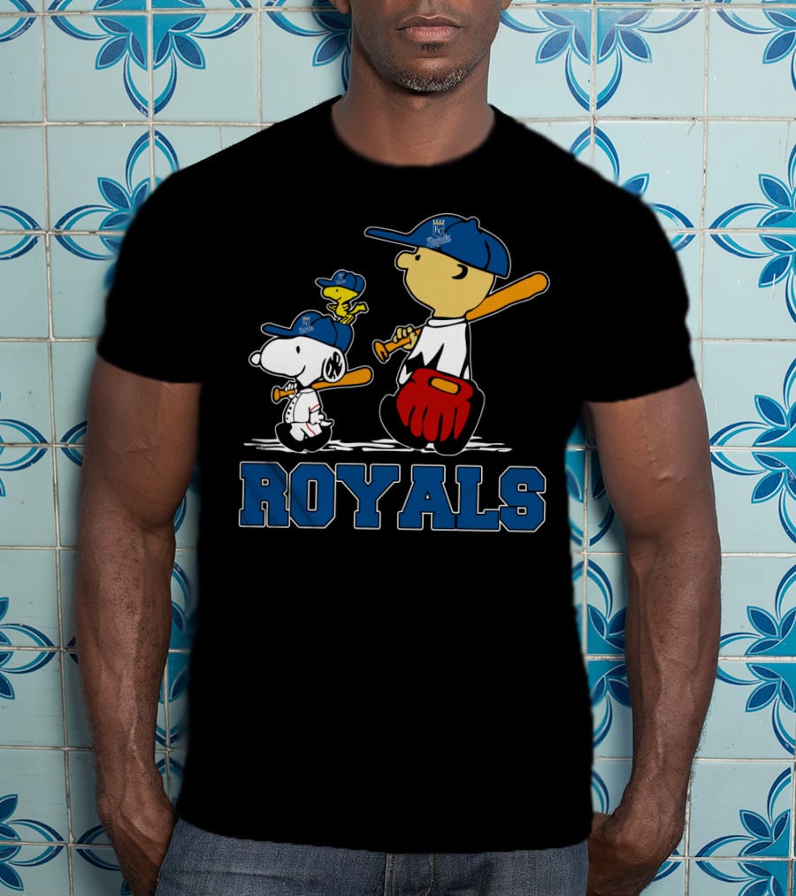 Royals Fans With Snoopy Woodstock And Charlie Brown Peanuts Baseball Theme T-Shirt