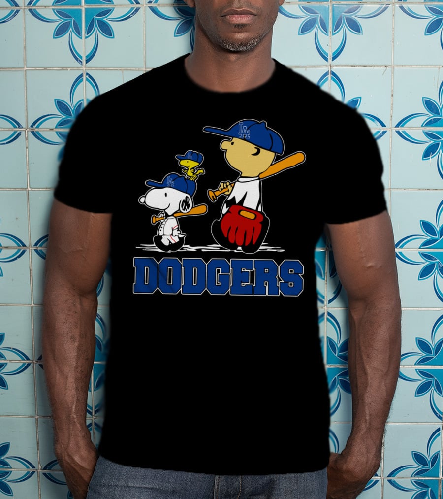 Snoopy Dodgers Fans La Baseball Peanuts Charlie Brown Woodstock T-Shirt