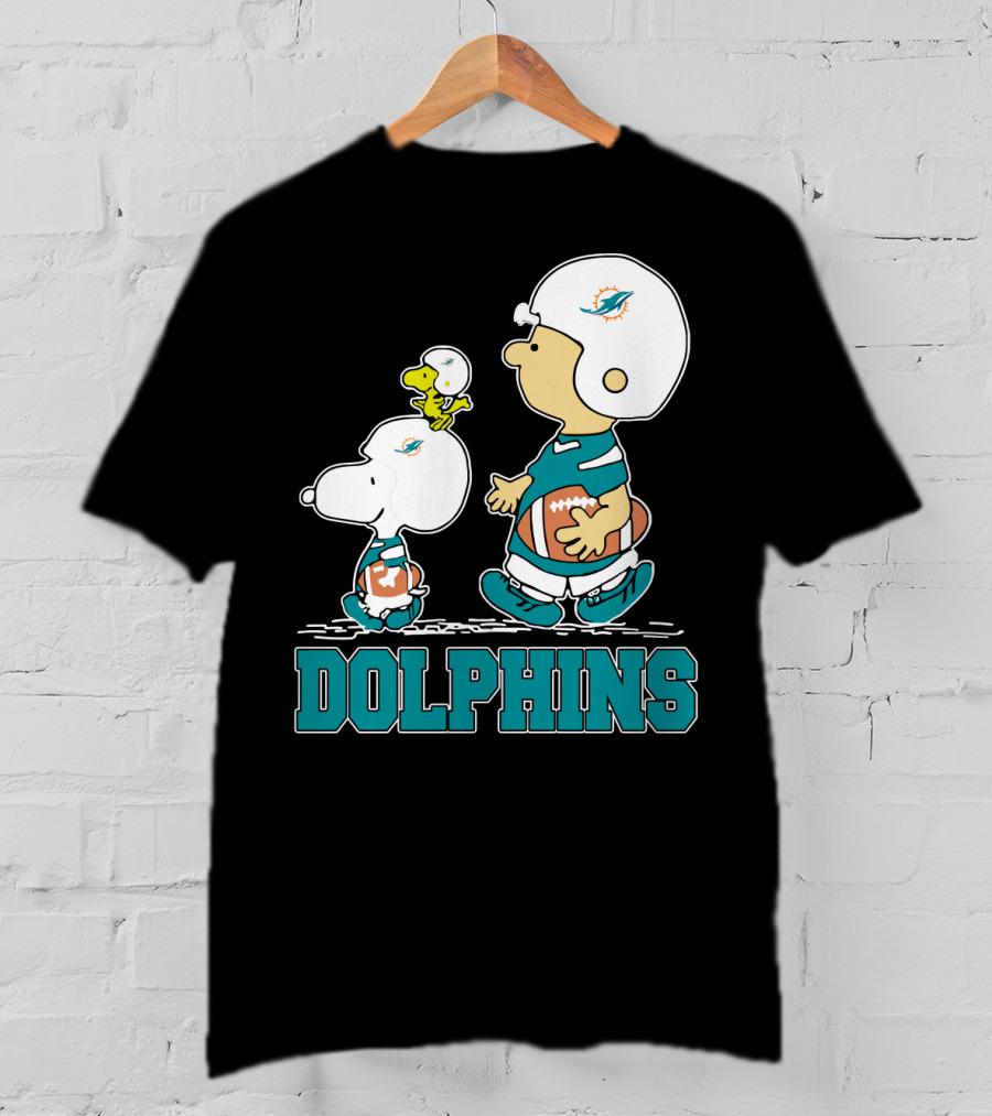 Snoopy Woodstock Charlie Brown Miami Dolphins Football Fans T-Shirt
