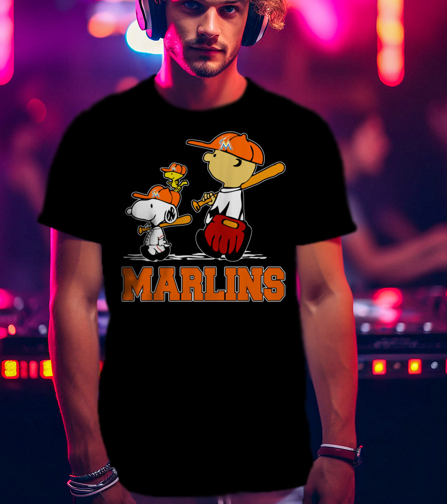 Marlins Snoopy Woodstock And Charlie Brown Baseball Fans T-Shirt