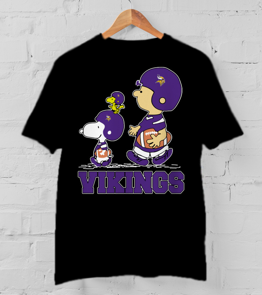 Snoopy And Woodstock With Minnesota Vikings Fans Football Helmets T-Shirt
