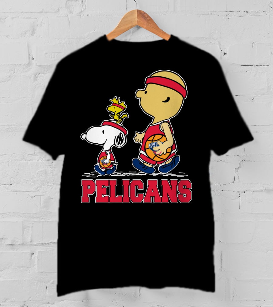 Snoopy Woodstock New Orleans Pelicans Basketball Fans Peanuts T-Shirt