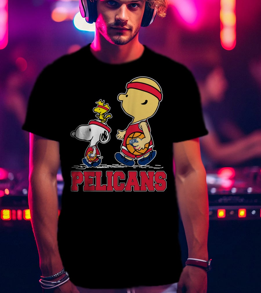 Snoopy Woodstock New Orleans Pelicans Basketball Fans Peanuts T-Shirt
