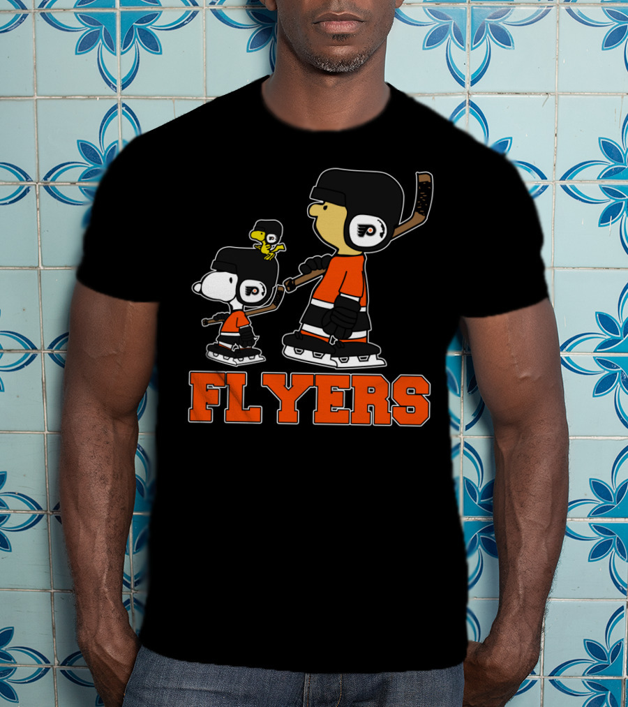 Snoopy And Woodstock In Philadelphia Flyers Hockey Gear With Flyers T-Shirt