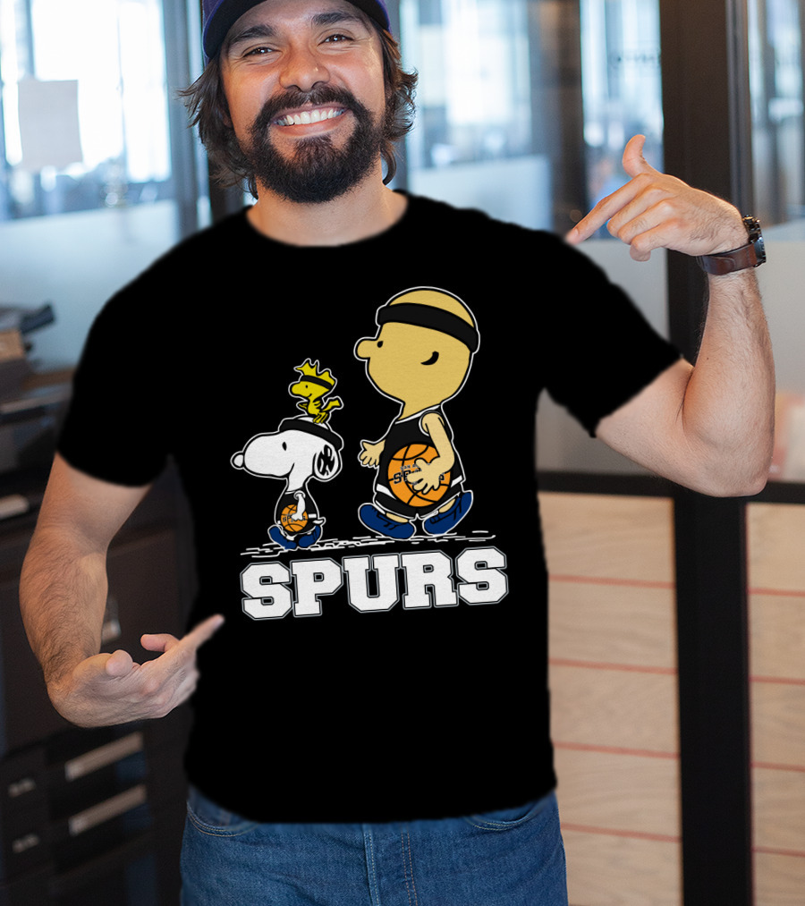 Snoopy Woodstock Basketball San Antonio Spurs Fans T-Shirt