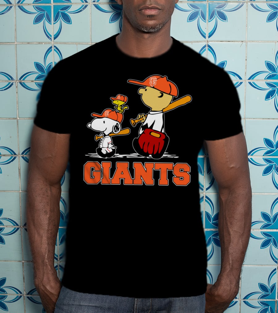 Snoopy Baseball San Francisco Giants Fans Charlie Brown Woodstock T-Shirt