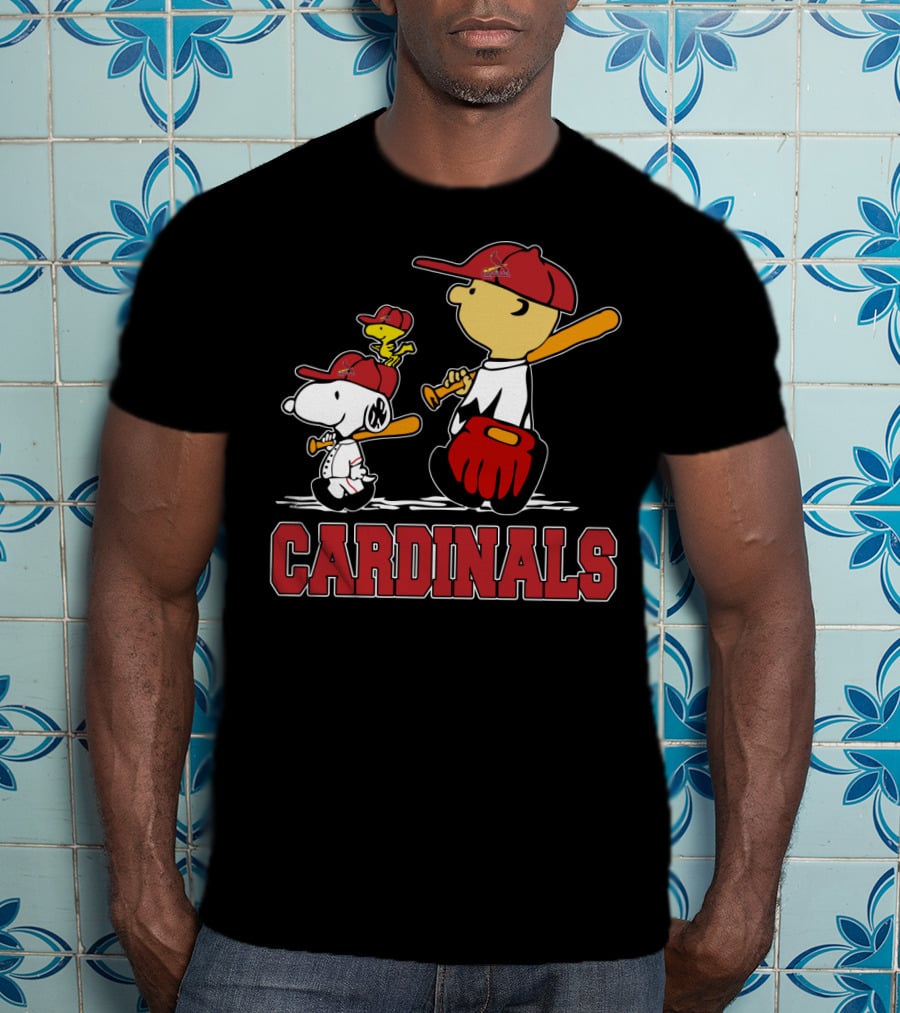 Snoopy Woodstock Charlie Brown Cardinals Baseball Fans T-Shirt