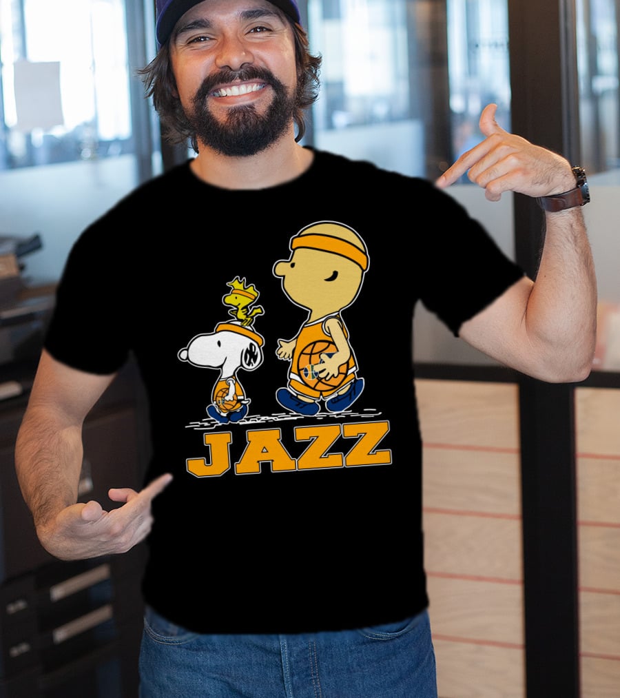 Snoopy And Woodstock With Basketball For Utah Jazz Fans T-Shirt