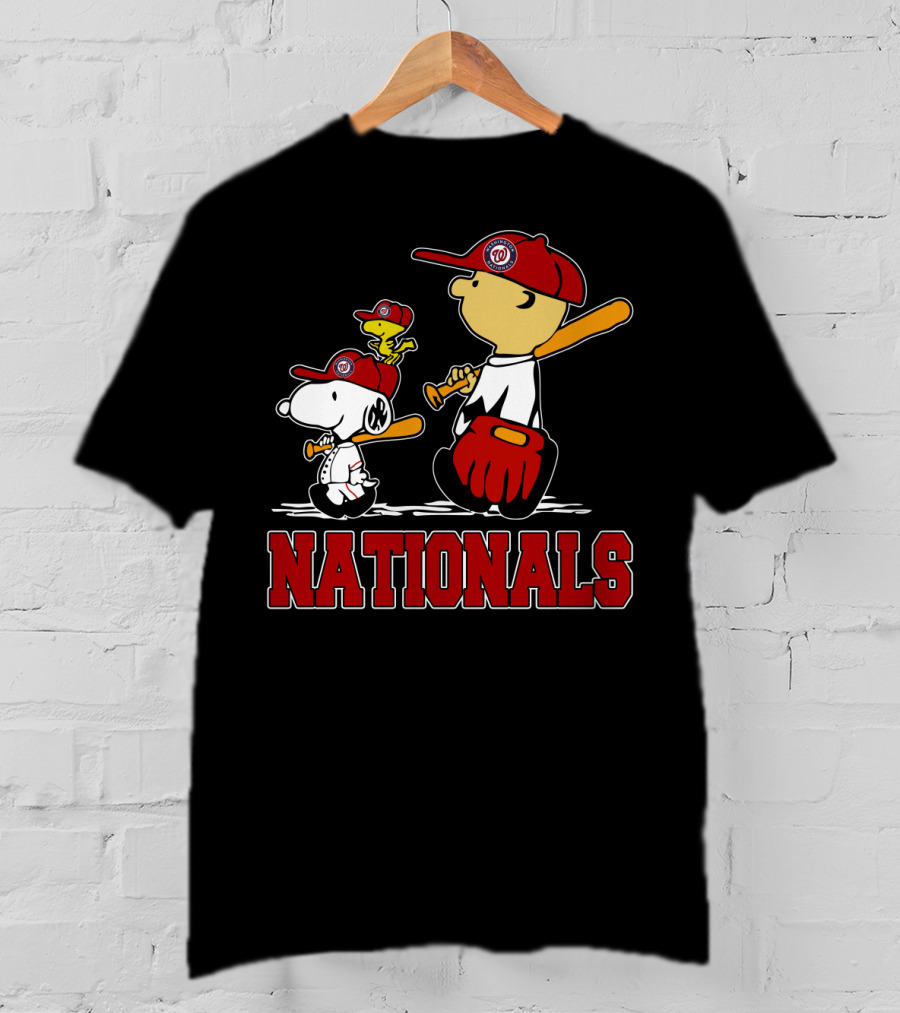 Snoopy And Peanuts Characters With Washington Nationals Baseball Fans T-Shirt