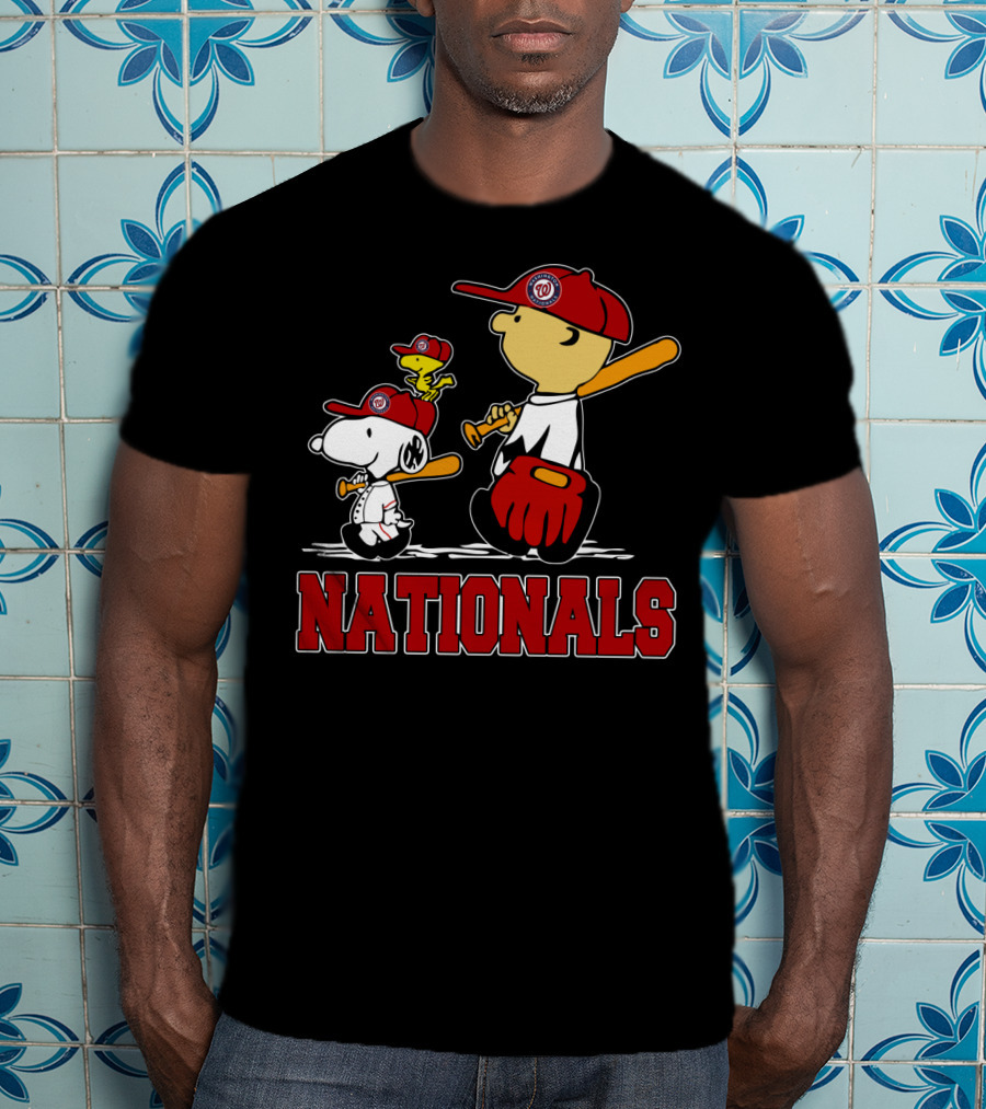 Snoopy And Peanuts Characters With Washington Nationals Baseball Fans T-Shirt