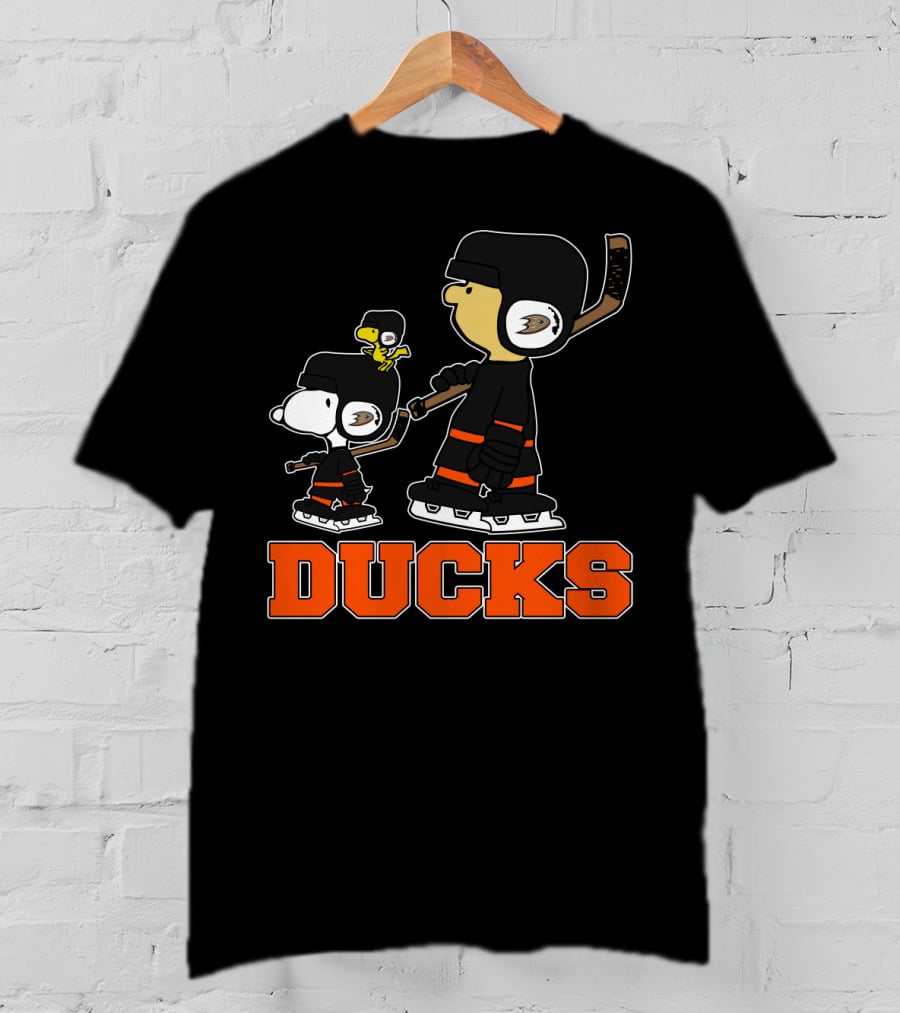 Snoopy And Woodstock Anaheim Ducks Hockey Fans T-Shirt