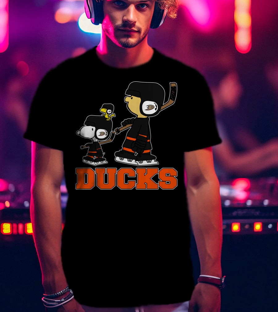 Snoopy And Woodstock Anaheim Ducks Hockey Fans T-Shirt