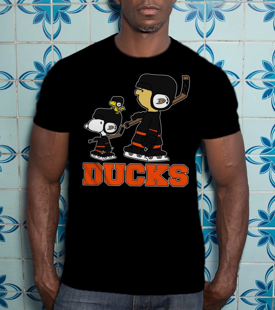 Snoopy And Woodstock Anaheim Ducks Hockey Fans T-Shirt
