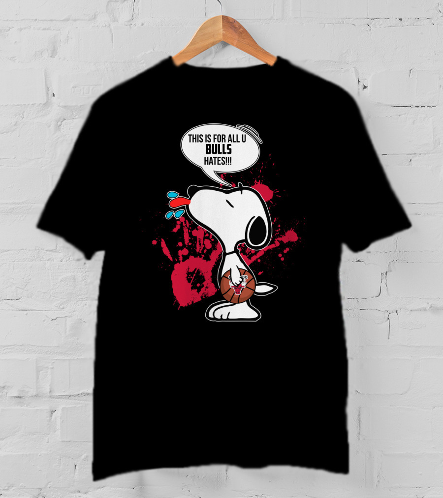 Snoopy Chicago Bulls Fan Team Spirit T-Shirt