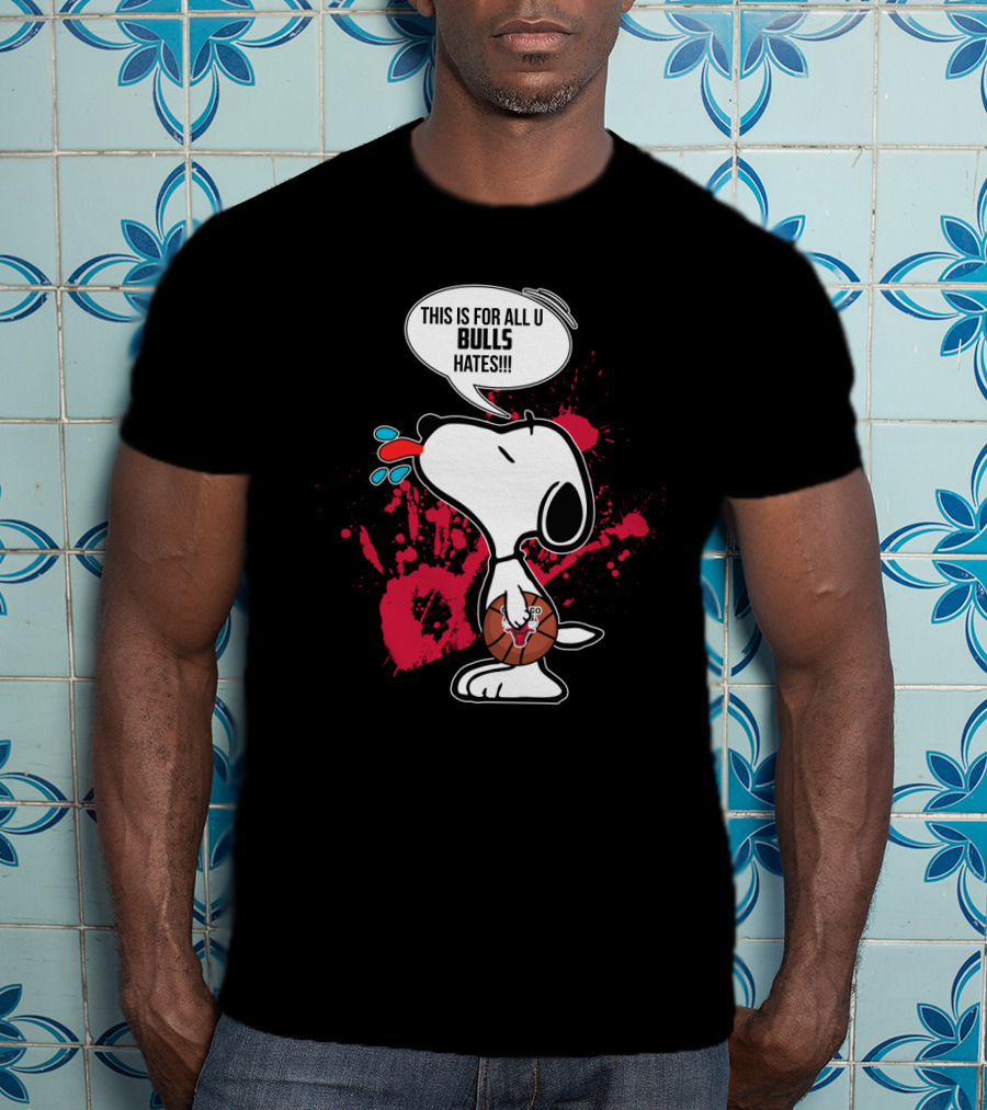 Snoopy Chicago Bulls Fan Team Spirit T-Shirt