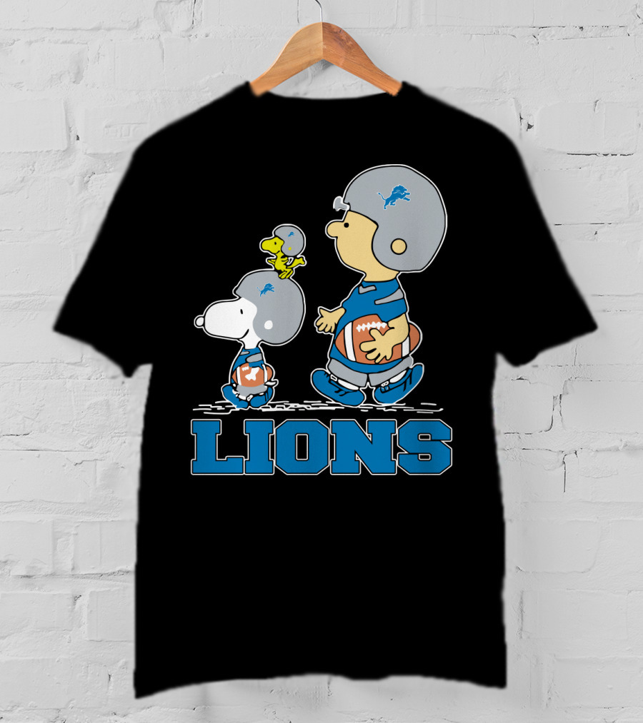 Snoopy And Woodstock With Detroit Lions Football Fans T-Shirt