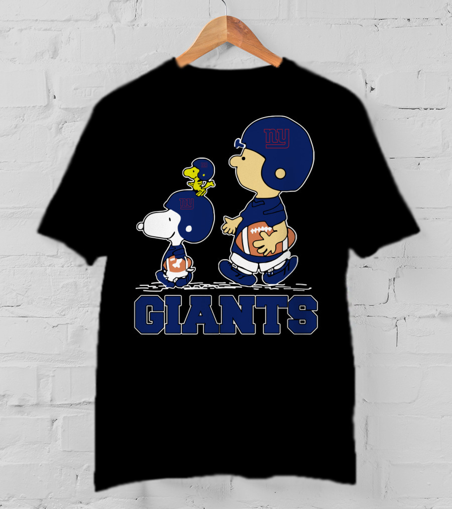 Snoopy Woodstock And Giants Fans Football Helmets T-Shirt