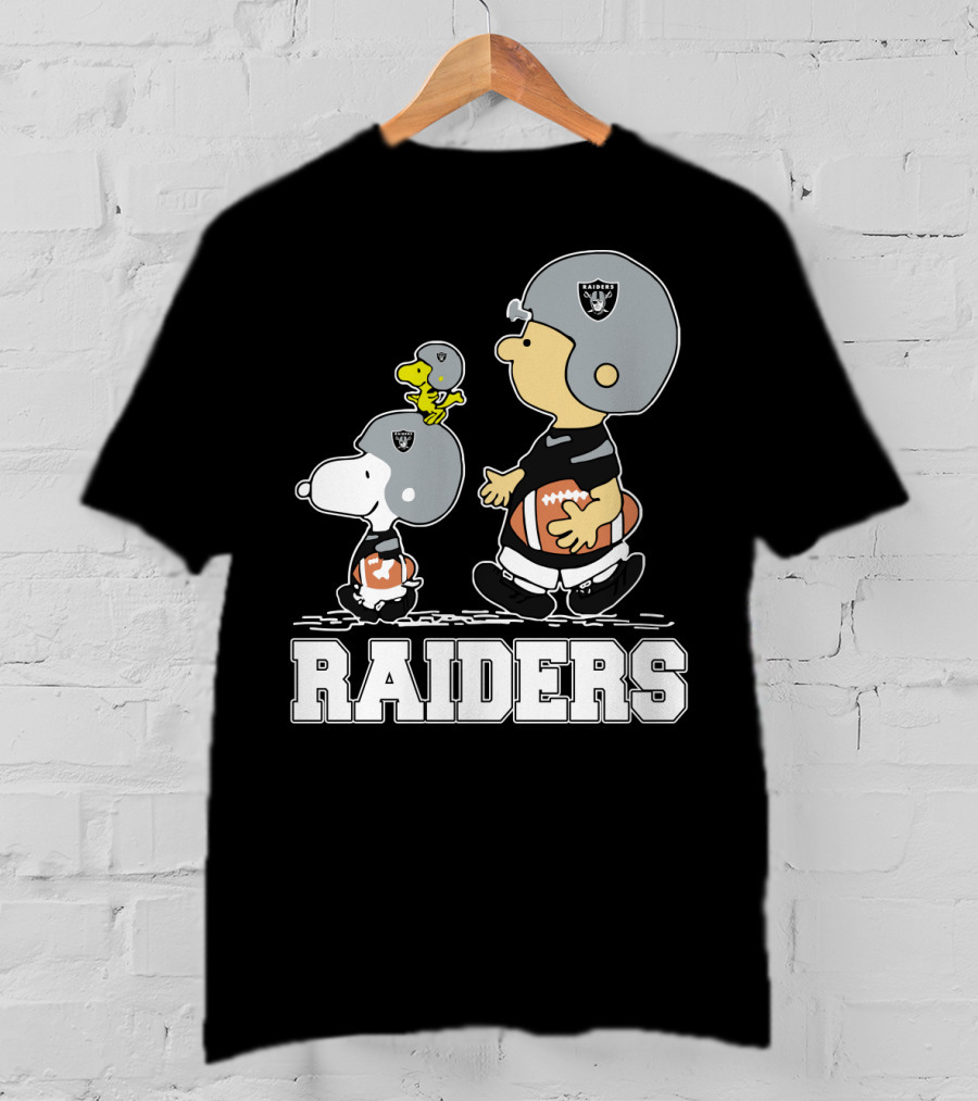 Snoopy Woodstock Charlie Brown Oakland Raiders Fans T-Shirt
