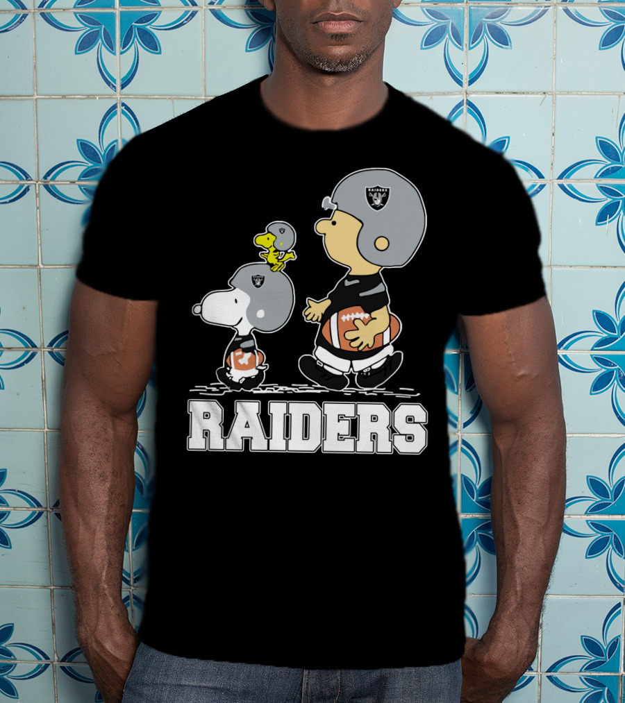 Snoopy Woodstock Charlie Brown Oakland Raiders Fans T-Shirt