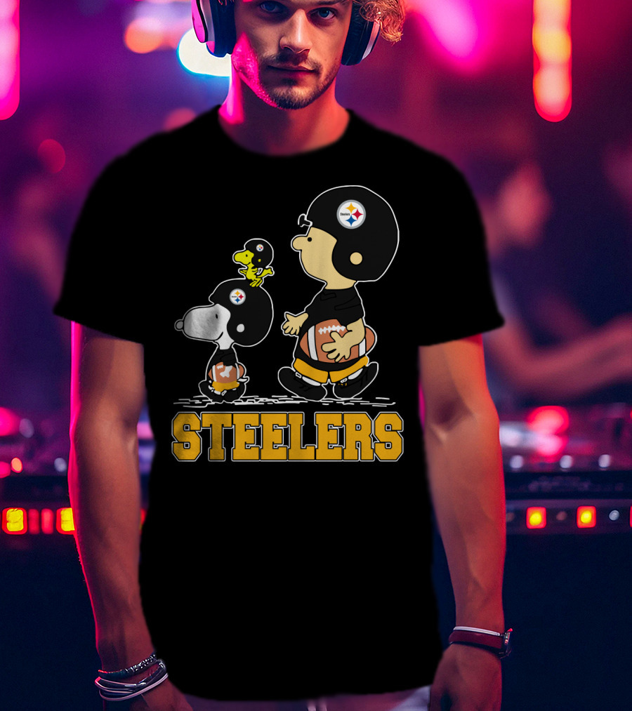 Snoopy Woodstock Steelers Football Fans T-Shirt
