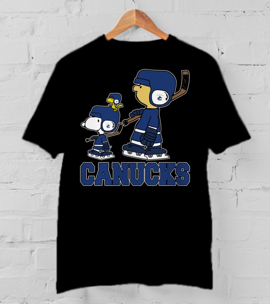 Snoopy And Woodstock In Vancouver Canucks Hockey Gear T-Shirt
