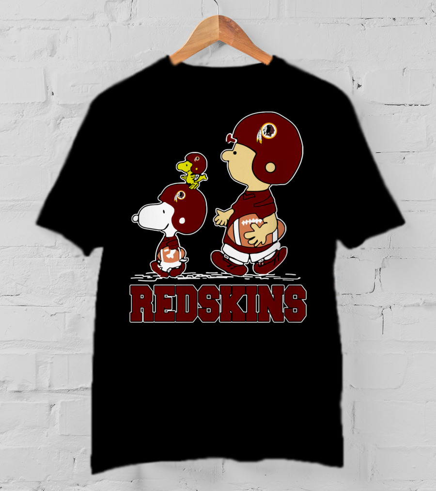 Snoopy And Woodstock Washington Redskins Football Fans T-Shirt