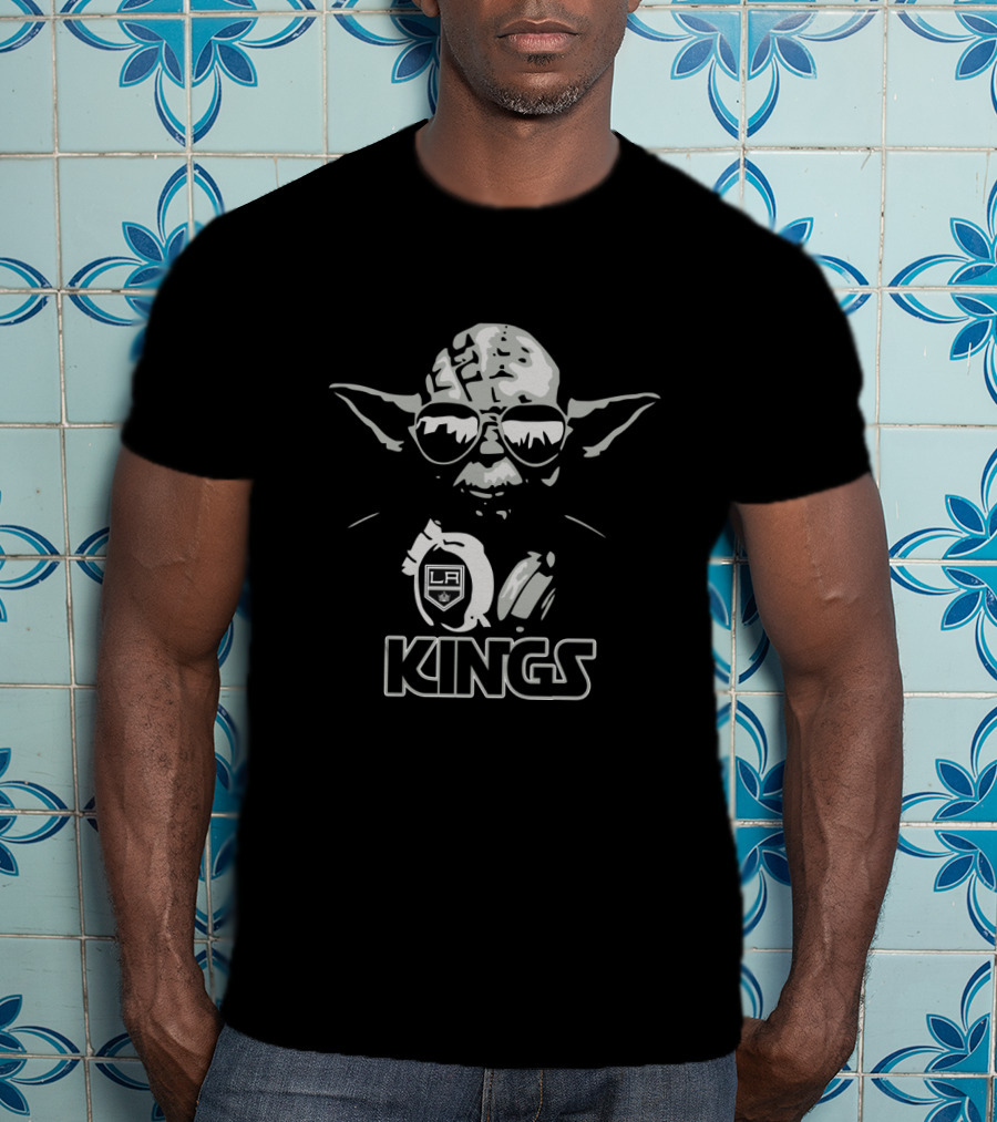 Yoda Wearing Sunglasses Featuring LA Kings Logo And Skyline T-Shirt