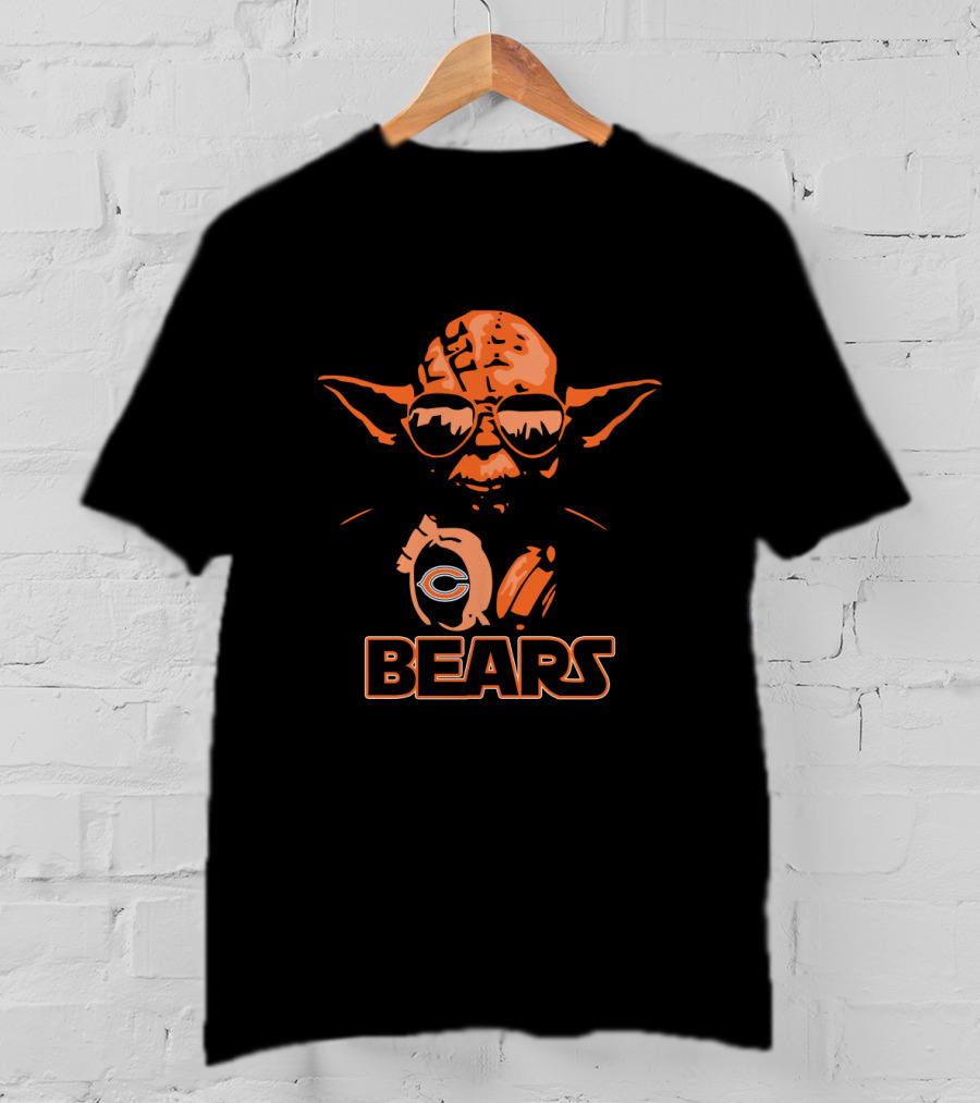 Yoda Star Wars With Chicago Bears Fans Logo And Bear T-Shirt
