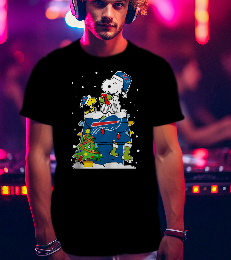 Buffalo Bills Snoopy Lover Christmas Doghouse Scene T-Shirt